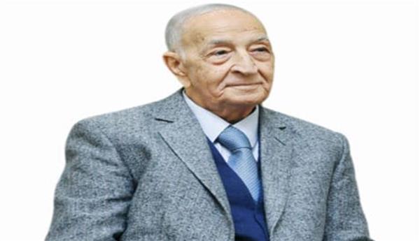 وفاة شيخ الإذاعيين «فهمي عمر» عن عمر يناهز 98 عاما