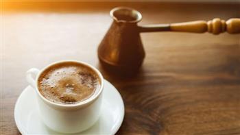   سر وش القهوة.. معلومة طبية قد تغير طريقتك في شرب القهوة للأبد
