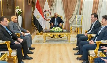   وزير الإنتاج الحربي يستقبل وفد شركة "Hanwha" الكورية الجنوبية
