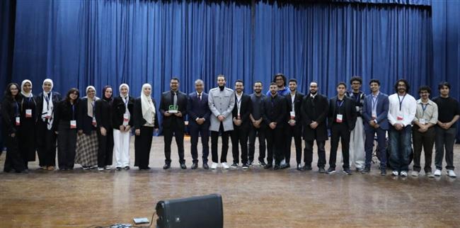 جامعة الجلالة تنظم بنجاح المؤتمر الطلابي البحثي الأول (GSRC)