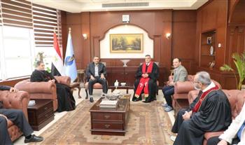   الطائفة الإنجيلية برئاسة القس بشير يهنئون وليد البرقي بتوليته محافظ البحر الأحمر