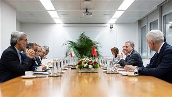   طهران: مباحثات جنيف "مكثفة" ونقترح حلولاً "عملية" لرفع العقوبات