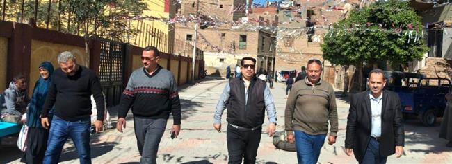 رفع كفاءة الشوارع بطهطا تنفيذًا لتوجيهات المحافظ