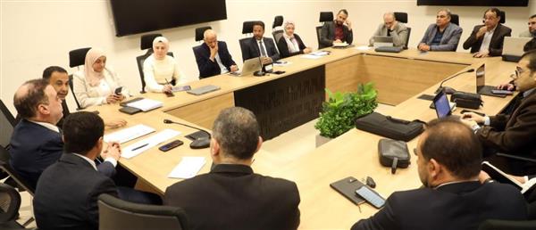 الصحة تبحث تطوير التحول الرقمي وكفاءة قواعد بيانات علاج المواطنين