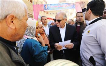 محافظ المنيا يتفقد مركز تكنولوجي ديرمواس ويوجه بتيسير خدمة المواطنين