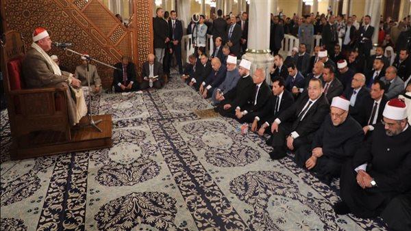 محافظ القاهرة يشارك الأوقاف احتفال ليلة النصف من شعبان بمسجد الإمام الحسين