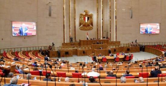 رئيس "النواب" يطالب الأعضاء منع استخدام المحمول داخل القاعة