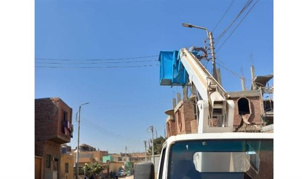 محافظ قنا: نعمل على تحسين مستوى الإنارة والنظافة بكافة القرى والمراكز