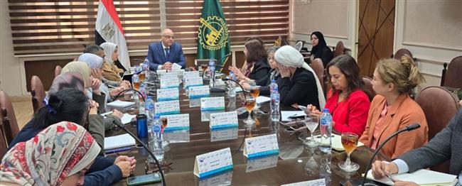 محافظ القليوبية يعقد اجتماعا لمتابعة تطورات مشروع البنك الدولي لإدارة تلوث الهواء وتغير المناخ