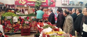   محافظ الدقهلية يتفقد المعرض الدائم للسلع الغذائية بغرب المنصورة