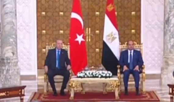 الرئيس السيسي ونظيره التركي يوقعان على البيان الختامي لمجلس التعاون الاستراتيجي