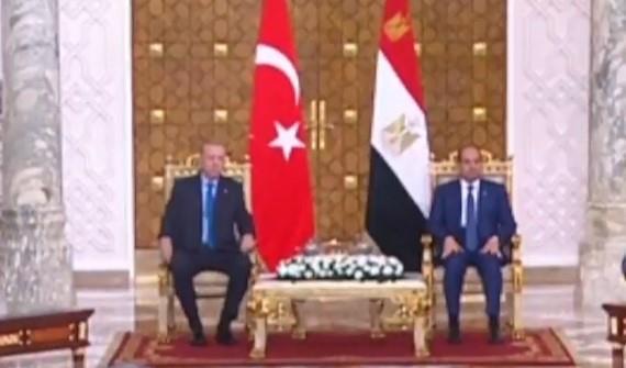 الرئيس السيسي ونظيره التركي يوقعان على البيان الختامي لمجلس التعاون الاستراتيجي
