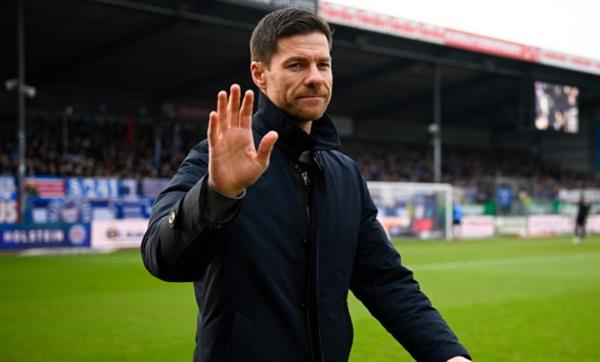 بعد رحيله عن ريال مدريد.. ألونسو هدفًا لليفربول والسيتي