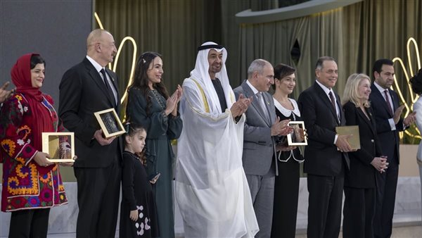 رئيس دولة الإمارات يشهد مراسم الاحتفاء بالمكرمين بـ"جائزة زايد للأخوة الإنسانية" لعام 2026