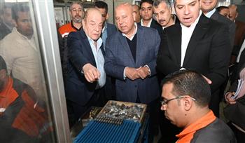   الوزير يتفقد 3 مصانع متخصصة في الصناعات الهندسية بالعاشر من رمضان