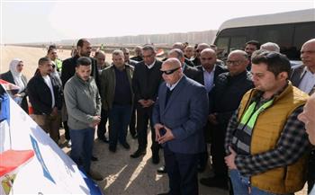    وزير الصناعة يتفقد مواقع العمل بمشروع إنشاء وتنفيذ خط سكة حديد الروبيكى
