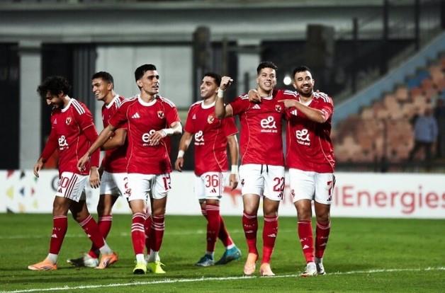 الأهلي يرتدي القميص الأحمر والشورت الأبيض أمام شبيبة القبائل