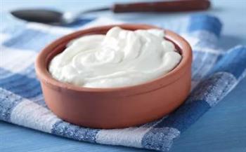   الزبادي على السحور .. عادة صحية أم مجرد تقليد رمضاني؟