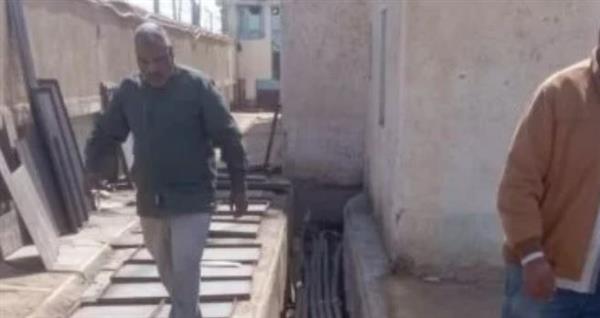 محافظ أسوان يتابع تحسين التغذية الكهربائية لقرى مبادرة حياة كريمة