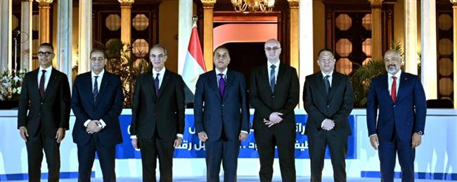 بحضور رئيس الوزراء.. توقيع أكبر صفقة ترددات شهدها قطاع الاتصالات المحمولة فى مصر منذ نشأته