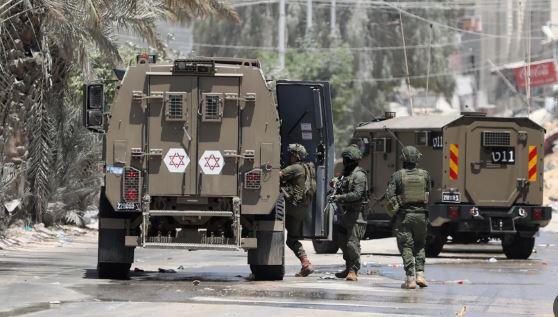 قوات الاحتلال تقتحم مدينة نابلس بالضفة وتعتقل عددا من الفلسطينيين