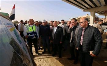  وزير الصناعة يتفقد الخط الأول للقطار الكهربائي السريع من العلمين إلى الإسكندرية