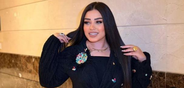 إيقاف المطربة دنيا الألفي شهرين وتغريمها 50 ألف جنيه