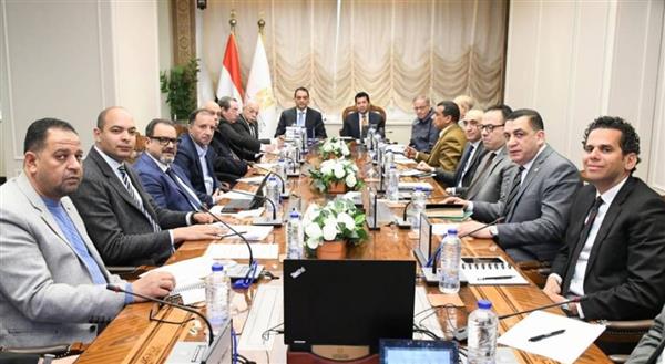 وزير الشباب يلتقي بالمجلس العلمي للرياضة المصرية بتشكيله الجديد