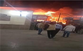 حريق هائل في باكيات عدد من المحلات أمام محطة مترو المرج