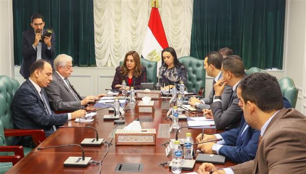 وزيرتا التضامن والتنمية المحلية تستعدان لمهرجان الحرف التراثية بالمحافظات