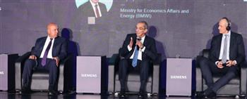   وزير الاتصالات: التحول الرقمي ركيزة مصرية لتطوير الخدمات الحكومية