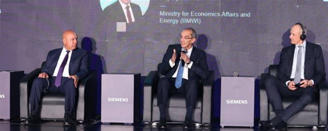 وزير الاتصالات: التحول الرقمي ركيزة مصرية لتطوير الخدمات الحكومية