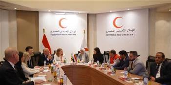 الهلال الأحمر يستقبل وزيرة الرعاية الصحية السويدية لبحث سبل التعاون لدعم غزة