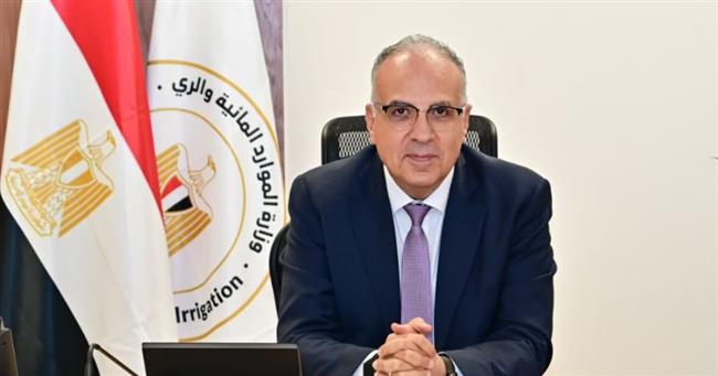 وزير الري يتابع مشروعات الخطة الإستثمارية للعام المالى الحالى