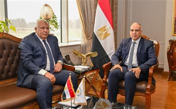   وزير الري ومحافظ مطروح يبحثان المشروعات المائية والحفاظ على المخزون الجوفي