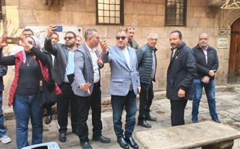   الأمين العام للمجلس الأعلى للآثار يتفقد عدداً من المواقع الأثرية بشارع المعز