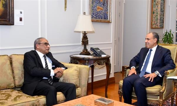 وزير الخارجية يستقبل أمين عام مجلس الوحدة الاقتصادية العربية