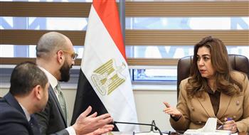   وزيرة التنمية المحلية تتابع رقمنة خدمات المحافظات