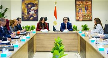   وزيرا التخطيط والإسكان يناقشان الخطة الاستثمارية حتى 2030 