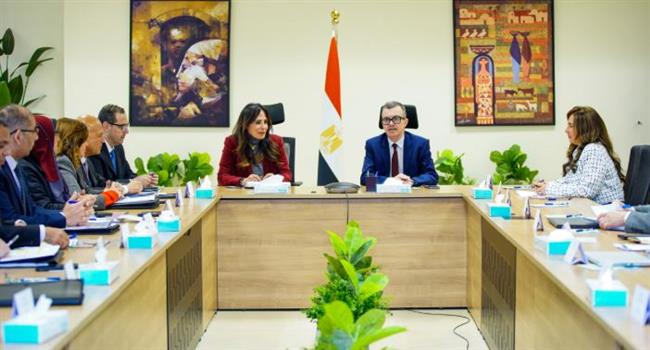 وزيرا التخطيط والإسكان يناقشان الخطة الاستثمارية حتى 2030 