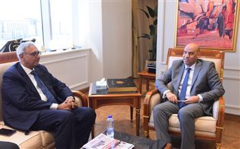 وزير العمل يلتقي وفد شركة TCI Sanmar للصناعات البتروكيماوية لنقل الخبرات للشباب المصري
