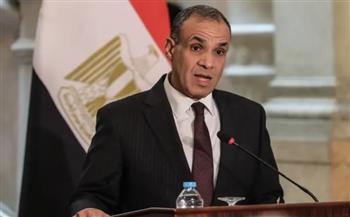   وزير الخارجية يبحث مع مستشار ترامب مستجدات التصعيد فى المنطقة
