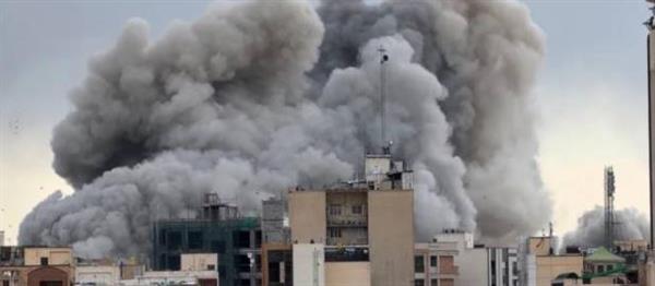 الجيش الإسرائيلي يعلن بدء موجات واسعة من الهجمات المتزامنة على بيروت وإيران