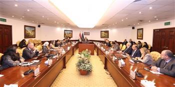 وزير الاتصالات يستعرض إنجازات الذكاء الاصطناعي