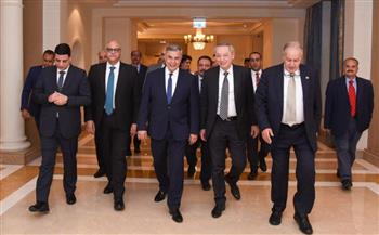   المهندس أيمن عطية يشهد ندوة جمعية رجال أعمال الإسكندرية