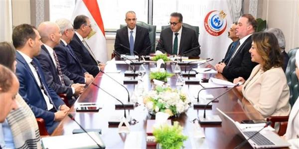 الخارجية والصحة توقعان بروتوكول "علاجك في مصر"