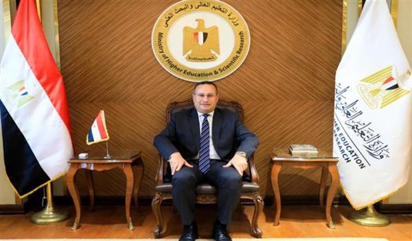 وزير التعليم العالي يعلن صدور قرارات جمهورية بتعيين قيادات جامعية جديدة