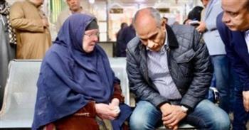   محافظ كفر الشيخ يستجيب لطلب مسنة خلال جولته بالرياض ويوجه بحل فوري لمشكلتها