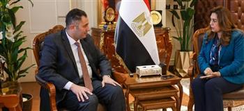   وزيرة التنمية المحلية تتابع مع محافظ دمياط تنفيذ مشروعات الخطة الاستثمارية 