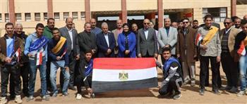 عروض فنية و أغانى وطنية لطلاب المدرسة احتفالا بالعيد القومى لمحافظة المنيا